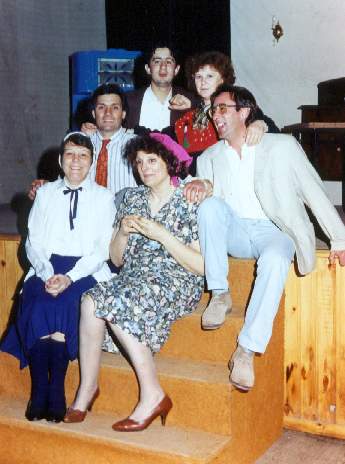Clavelina - Teatro las tres car�tulas
